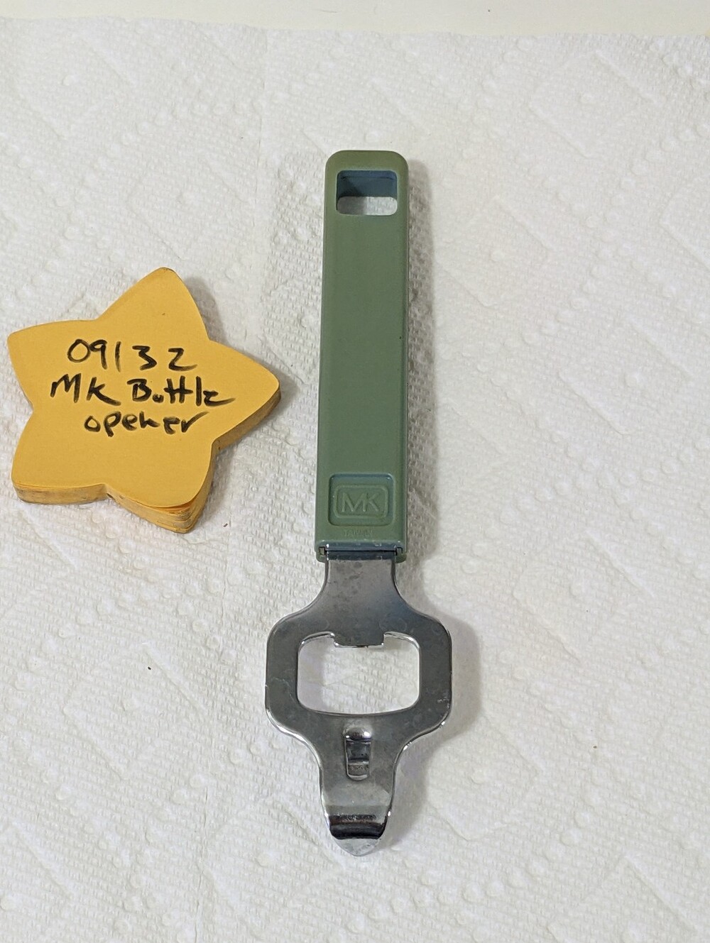 Vintage MK Bottle Opener Can Opener Punch Green Avocado Handle Taiwan Pre-owned